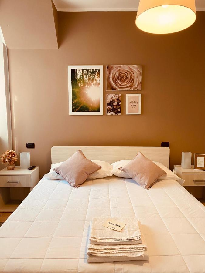 Corte 22 B&B E Appartamenti Borgomanero Luaran gambar