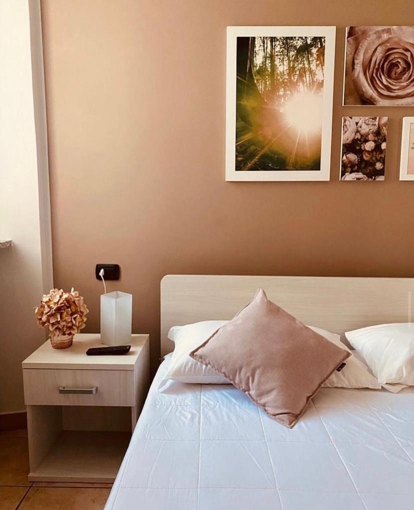 Corte 22 B&B E Appartamenti Borgomanero Luaran gambar